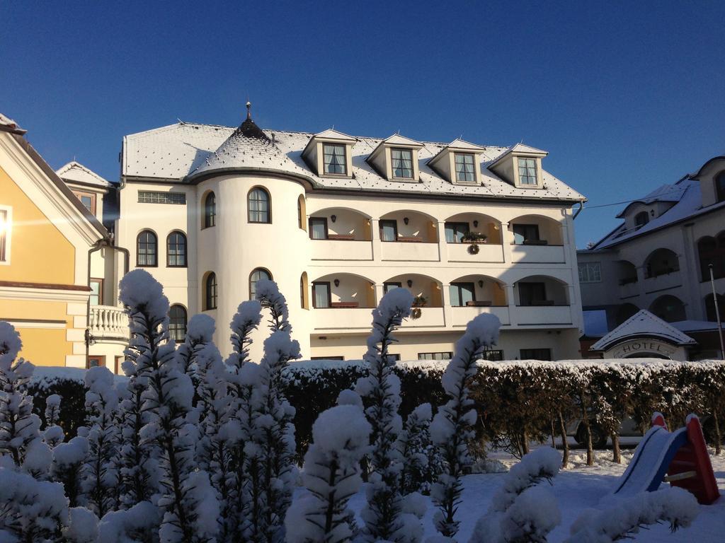Genussgasthof & Hotel Beim Krutzler Heiligenbrunn Exterior foto